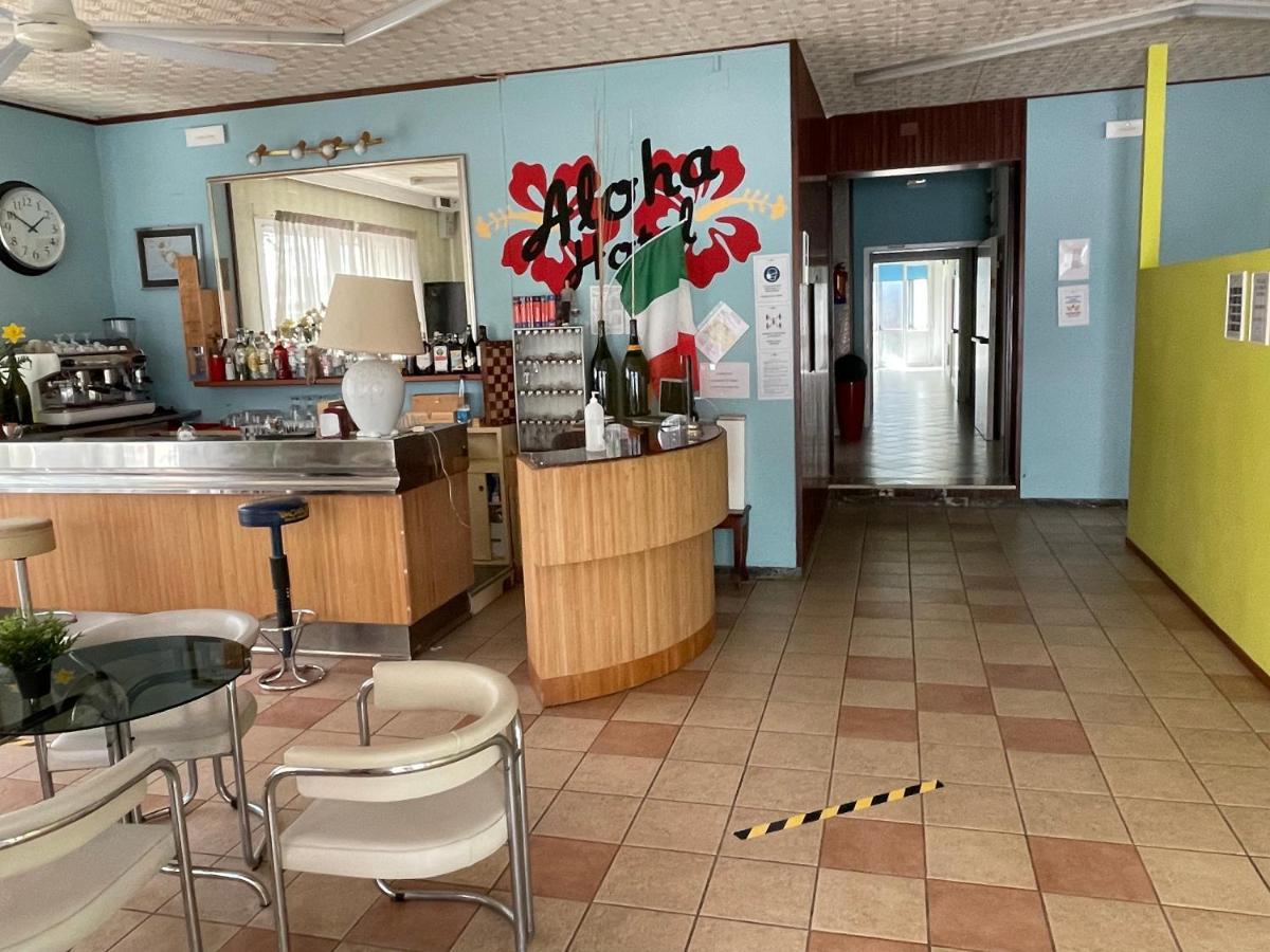 Hotel Aloha チェゼナーティコ エクステリア 写真