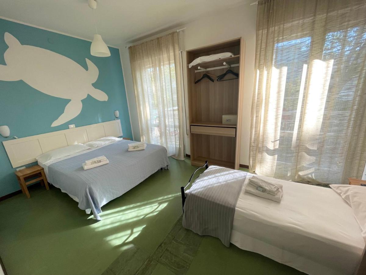 Hotel Aloha チェゼナーティコ エクステリア 写真